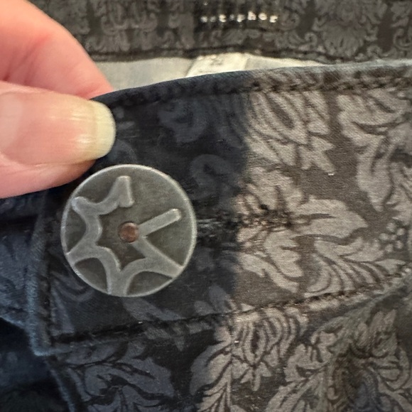 Damask metaphor jeans - Picture 2 of 8